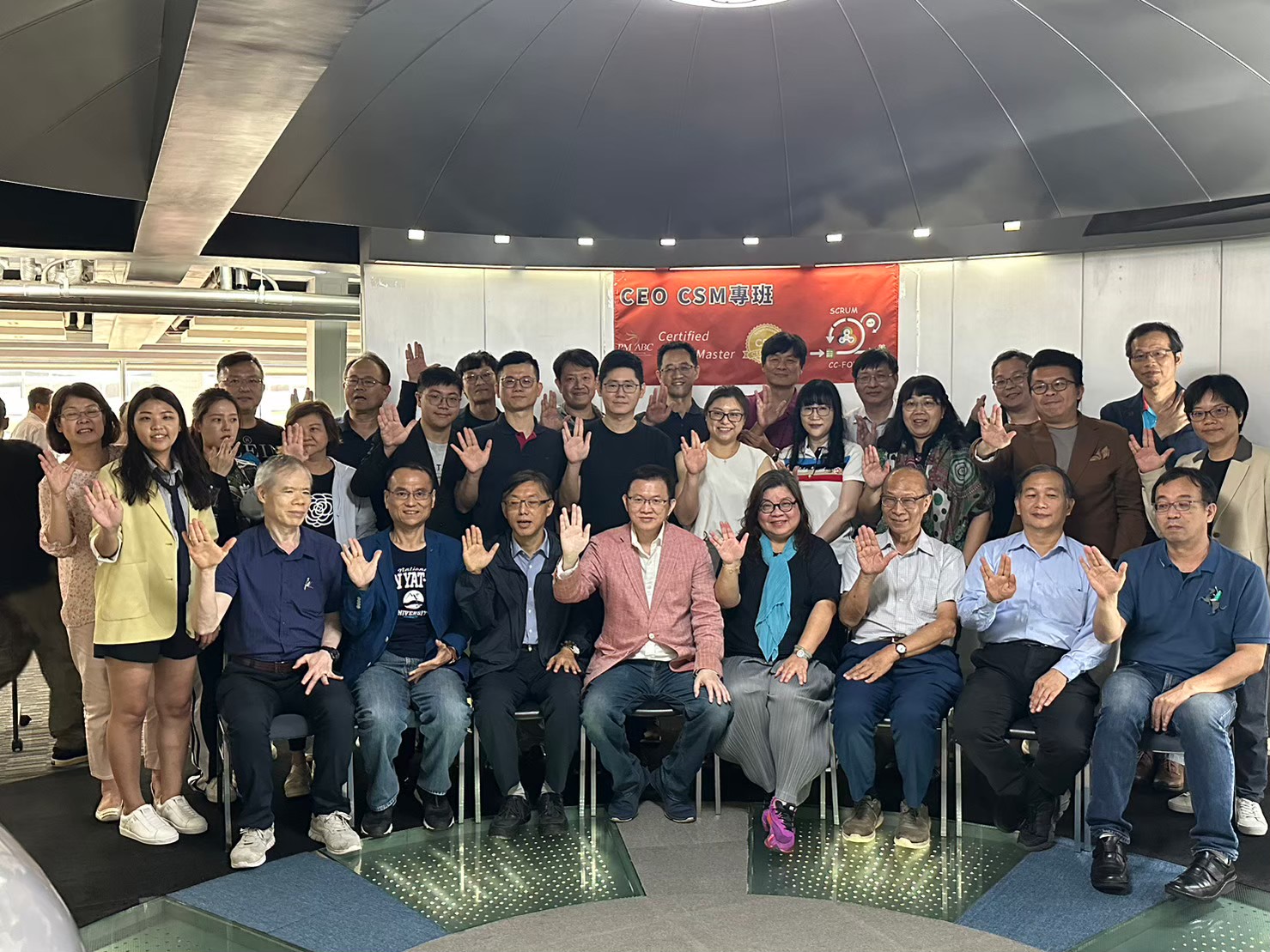 Scrum Alliance 新任董事公告與周龍鴻照片