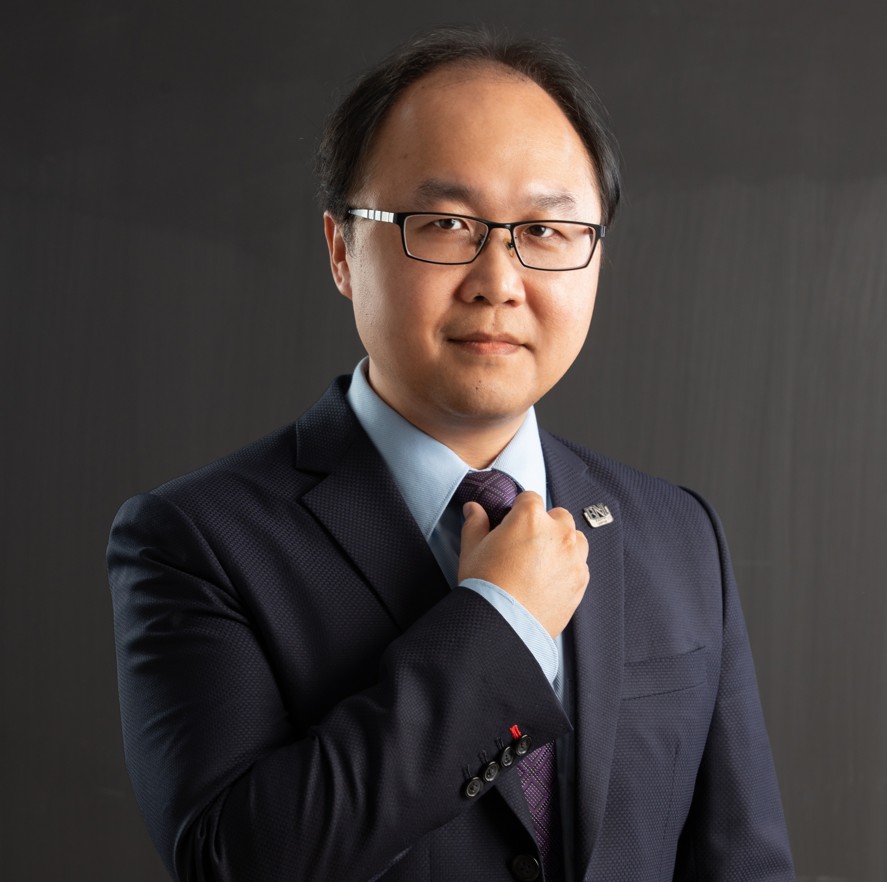 碩品智權事務所 許龐緯肖像